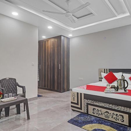 Hotel O Amazing Guest House Nuova Delhi Esterno foto