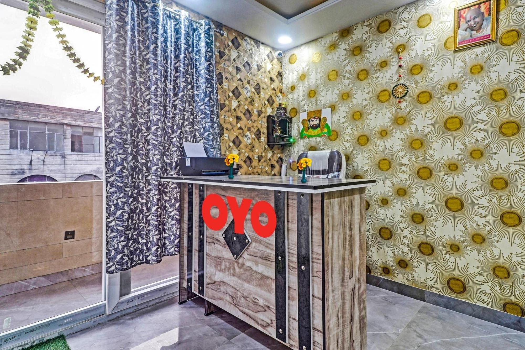Hotel O Amazing Guest House Nuova Delhi Esterno foto